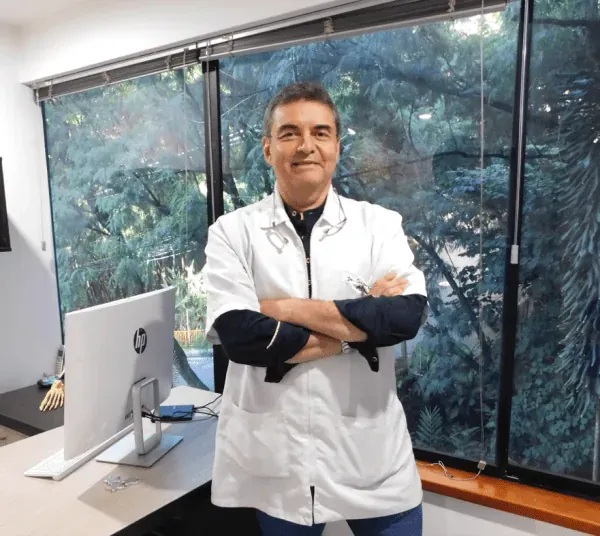 Dr. Sergio Monsalve Velásquez - Ortopedista y Traumatólogo
